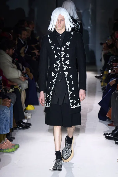 Look 13